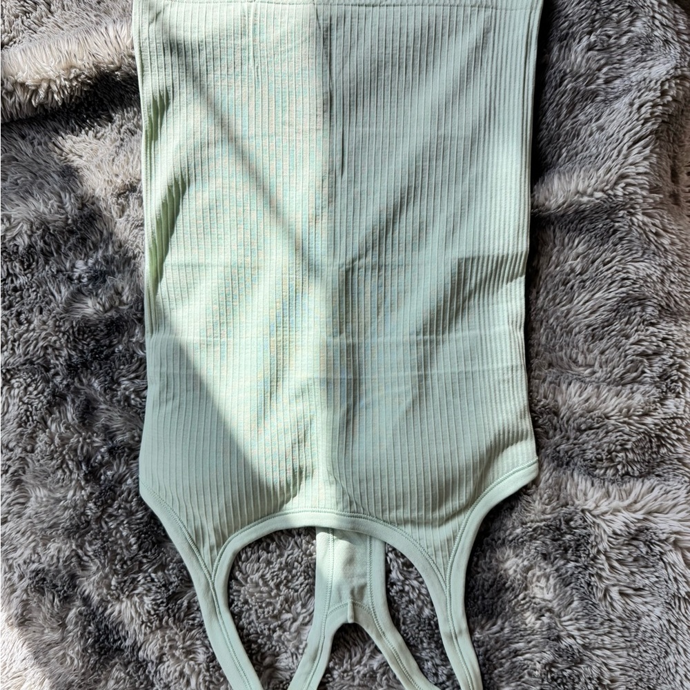 Lululemon Ebb To Street Tank Size 2 Arctic Mint Seamless Racerback - Picture 3 of 5